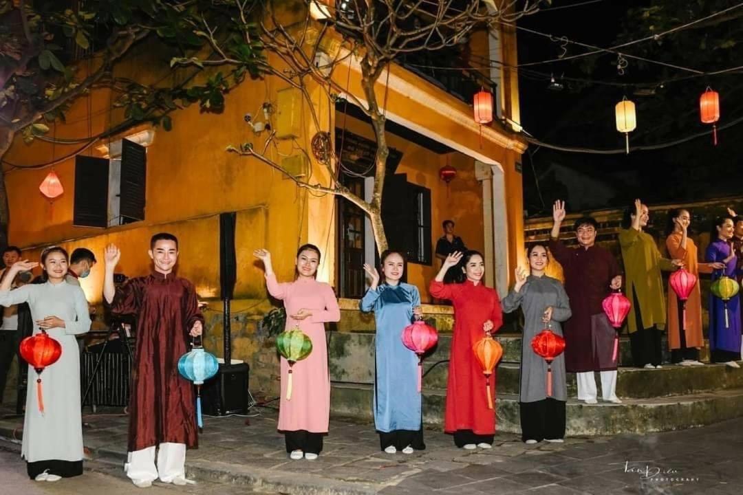 Cherry Garden Homestay Хойан Экстерьер фото